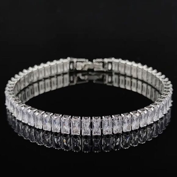 BRAND NEW TENNIS BRACELET PRINCESS CUT - Picture 1 of 5